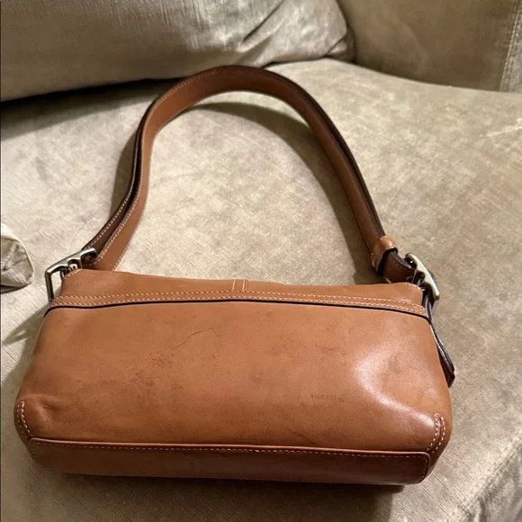Vintage Coach Legacy Mini Crossbody/Shoulder Leather Bag - Picture 4 of 10